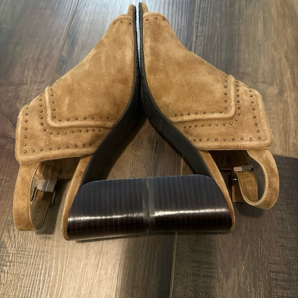 Donald J Pliner Tan Suede Peep-Toe Women's Shoes Size 9 - Picture 8 of 14